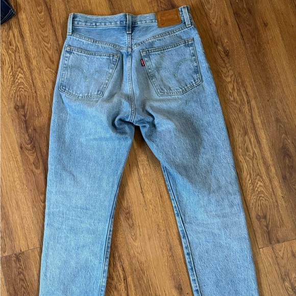 Levi’s 501 Jeans - Picture 3 of 7